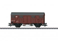44500 44500 German Federal Railroad (DB) type Gs 210 boxcar.