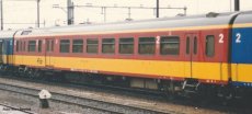 97644 Voiture de voyageurs ICR 2e classe avec coffre à bagages NS/SNCB IV.